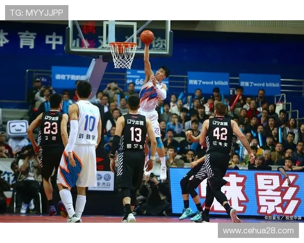 2017年CBA上海队与新疆队激战回顾精彩瞬间与关键时刻分析