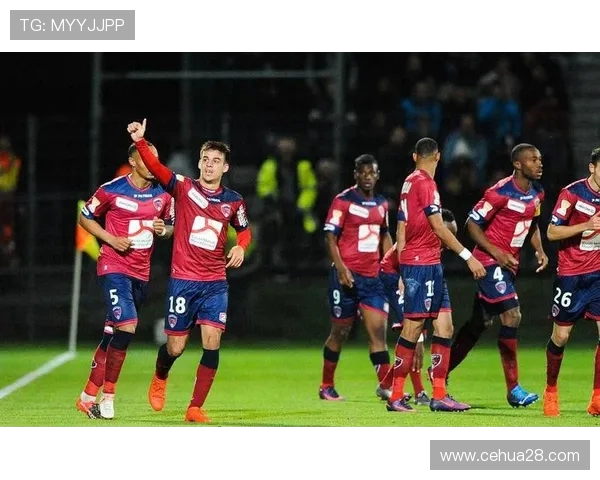 亚眠主场迎战格勒诺布尔双方争夺关键三分激战即将上演 亚眠主场迎战格勒诺布尔双方争夺关键三分激战即将上演