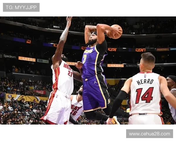 湖人逆转热火取得赛季关键胜利3比2领先晋级希望大增 湖人逆转热火取得赛季关键胜利3比2领先晋级希望大增