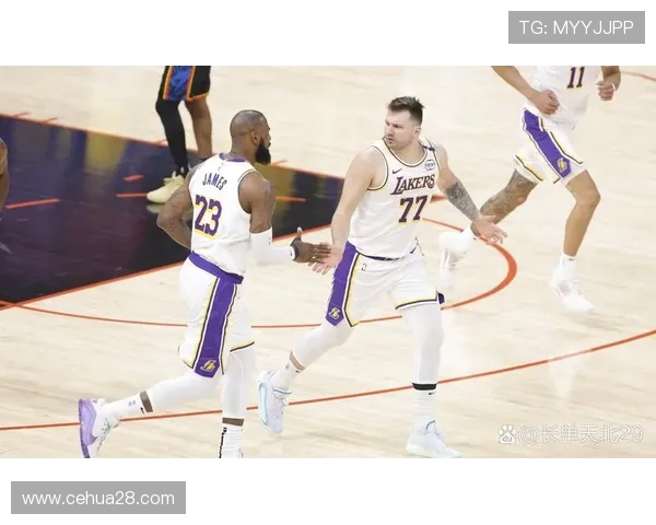 热火对湖人精彩直播全程回顾与赛后分析尽在直播吧 热火对湖人精彩直播全程回顾与赛后分析尽在直播吧